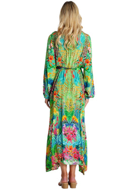 25046 bc  La Moda Clothing