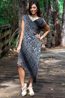 Cap Sleeve V Neck Asymmetrical Dress in Animal Print | Animal Print Dresses - Wholesale Wholesale La Moda Clothings